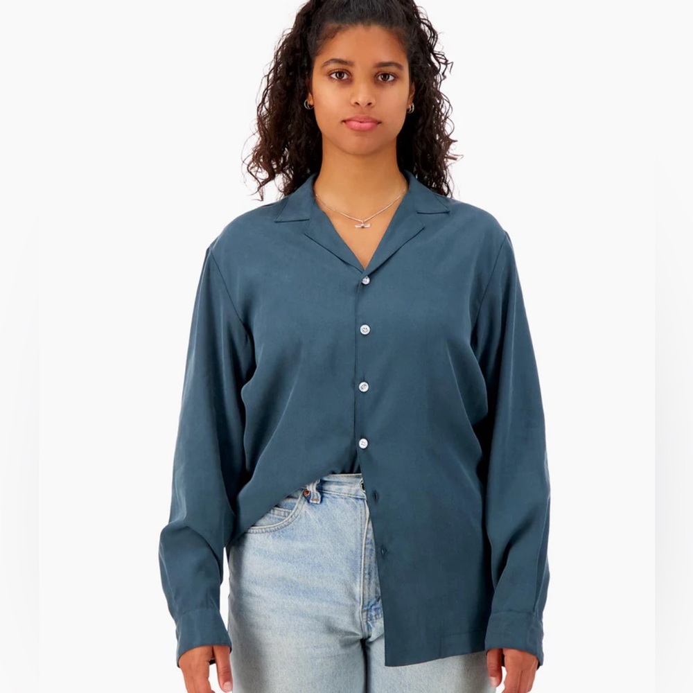 Good for Sunday women’s Tencel Notch Collar Shirt M  NWT slate blue L43-15